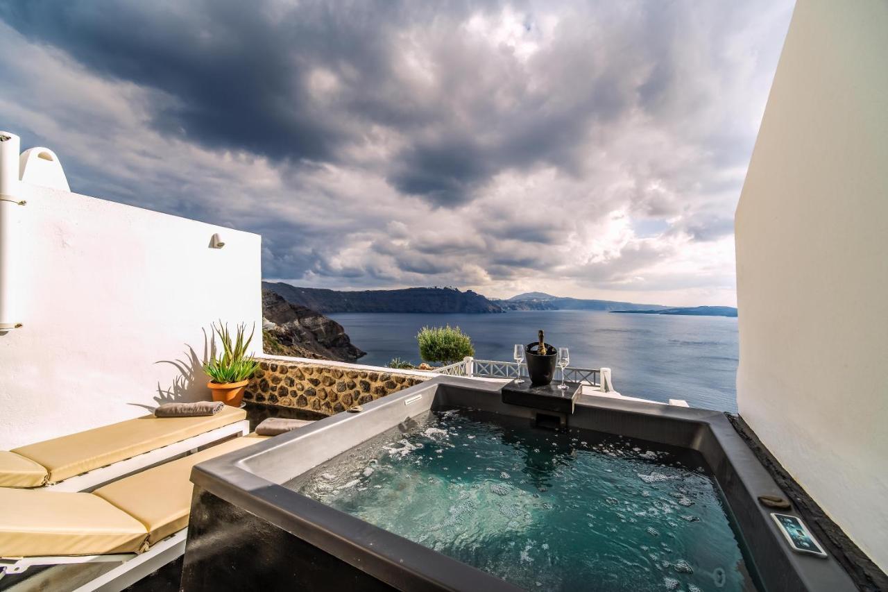 Solstice Luxury Suites Oia  Exterior foto