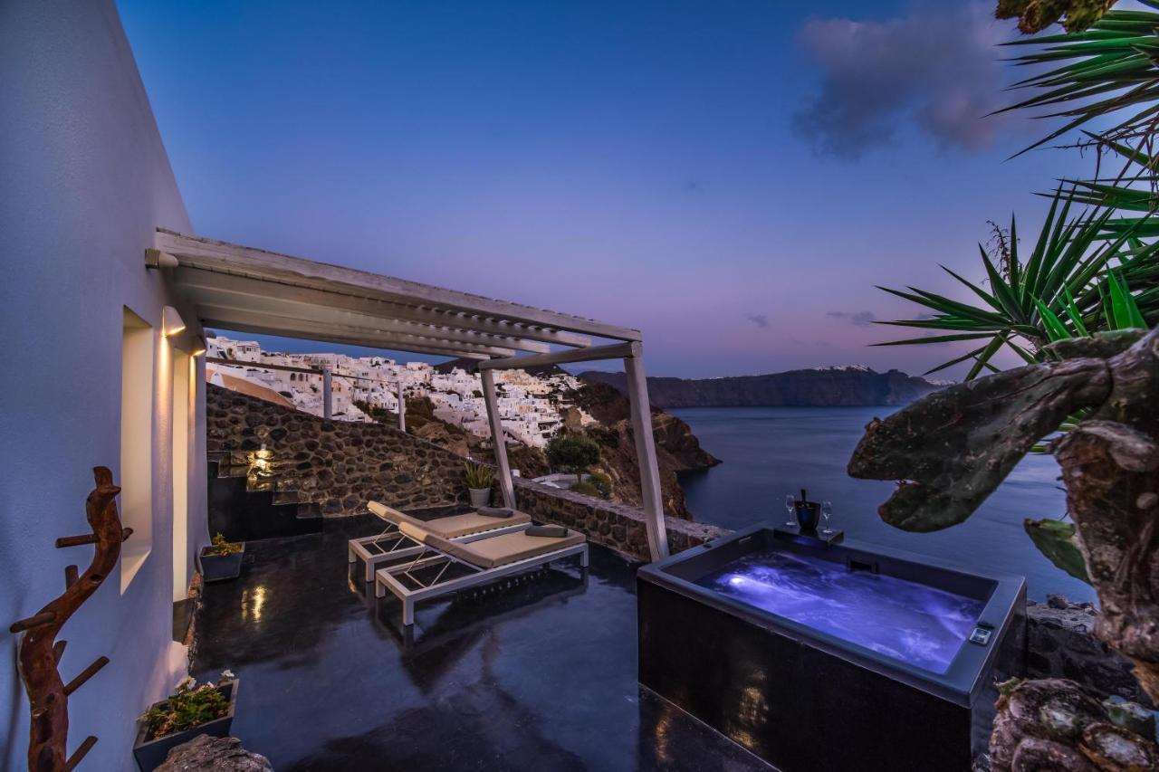 Solstice Luxury Suites Oia  Exterior foto